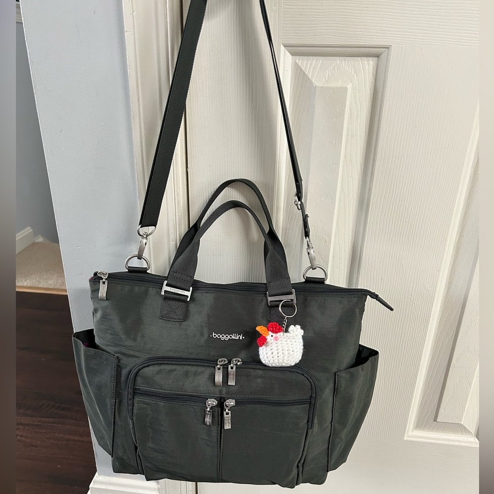 Baggallini Versatile Convertible Work, Travel Bag… - image 3